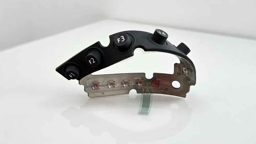 Flexible Folientastatur mit Silikonoverlay und integrierter Leiterfolie für HMI-Bedieneinheiten